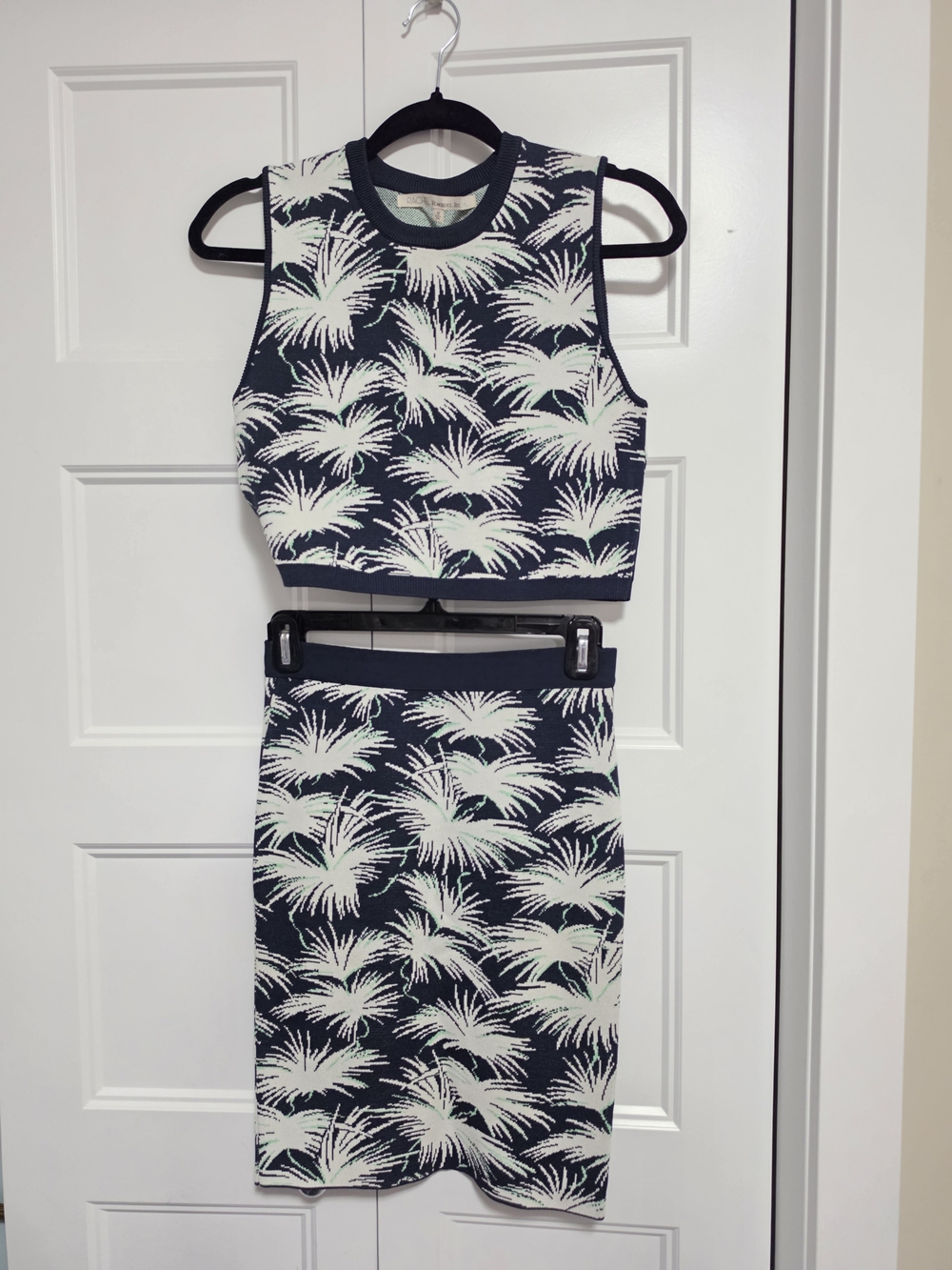 Rachel Roy Crop Top & Skirt Set Sleeveless Palm Print Navy White XS Stretch
